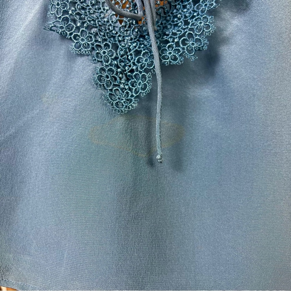 NEW CAMI NYC BLUE SILK TOP - Picture 7 of 8